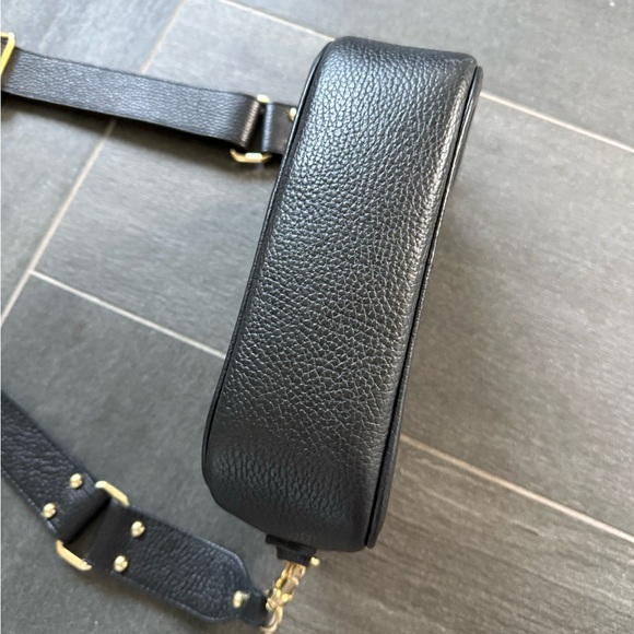 Valentino By Mario Valentino Black Stud Crossbody Bag EUC - Picture 4 of 6